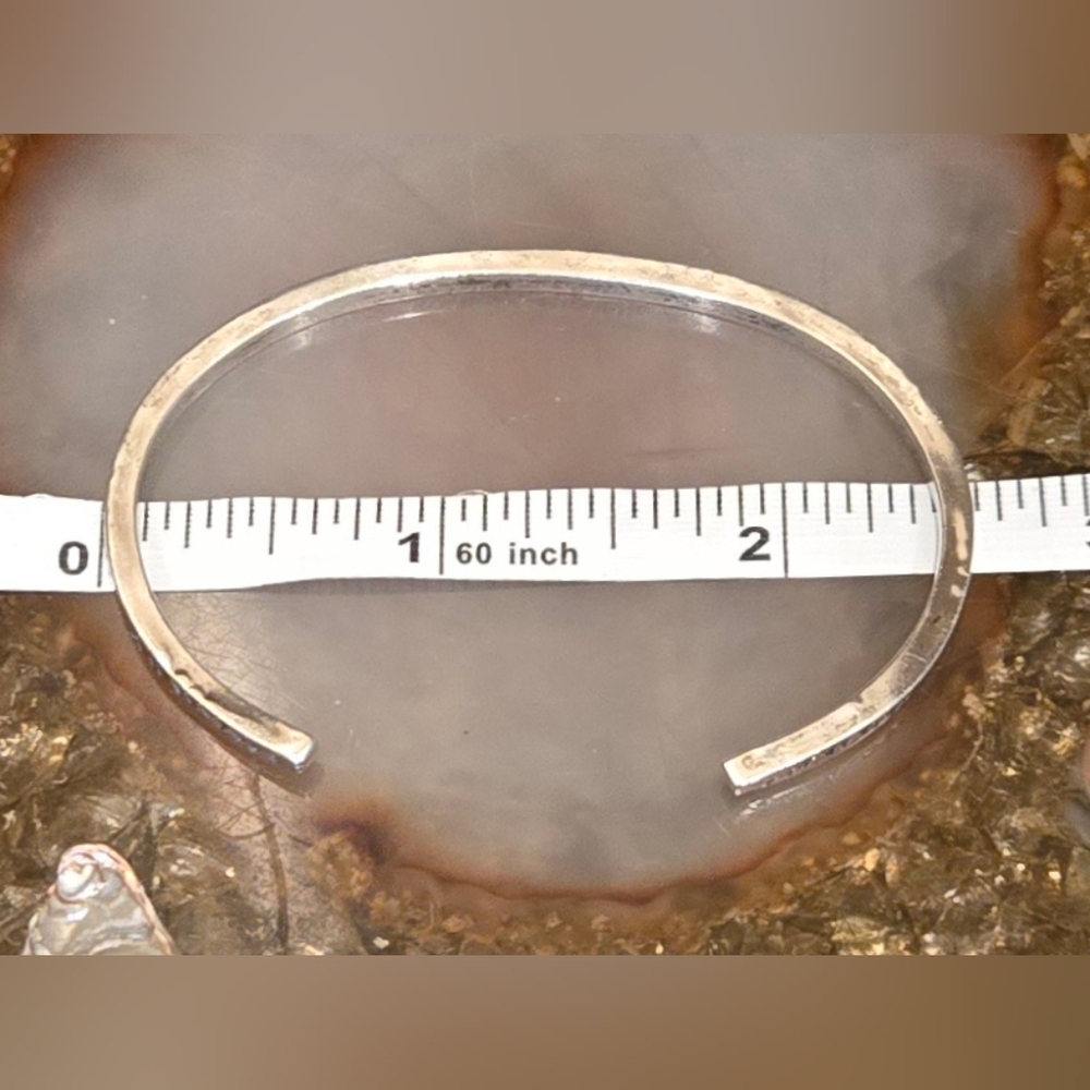 Sterling Silver Native American Navajo Signed Tahe Bracelet - Picture 4 of 8